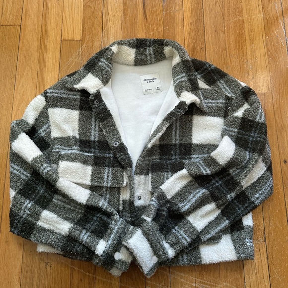 Abercrombie Cropped Sherpa Shirt Jacket - Picture 2 of 6